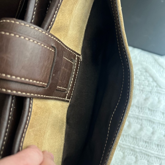 Coach Suede Brown Hamptons Shoulder Bag 🤎 - Picture 9 of 15